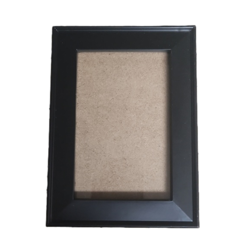 Black picture frame plastic 5" x 7"